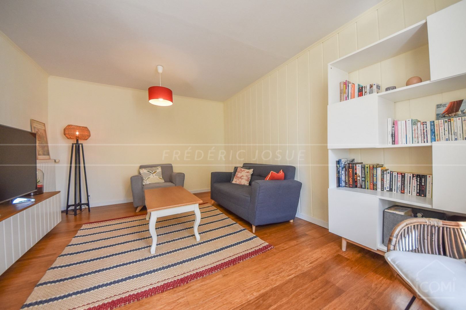 MAISON FAMILIALE DE CHARME - BEAUX VOLUMES - PROCHE COMMERCES ET ECOLES - PROCHE QUIMPERLE - photo 5
